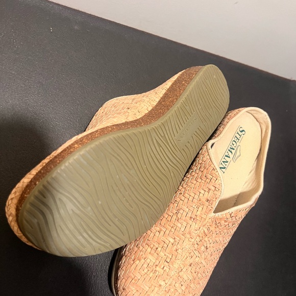 Stegmann Women's Slip-On Loafer in Black - Picture 15 of 17